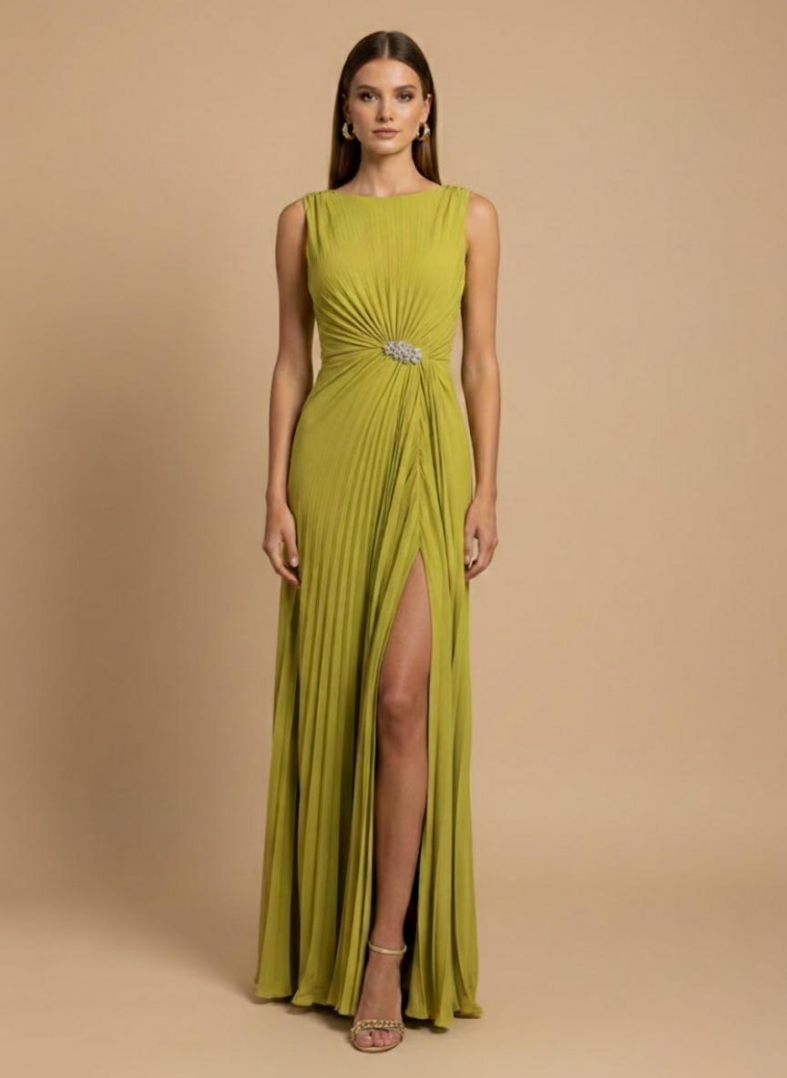 Women’s Sleeveless Pleated Maxi Dress with Elegant Side Slit