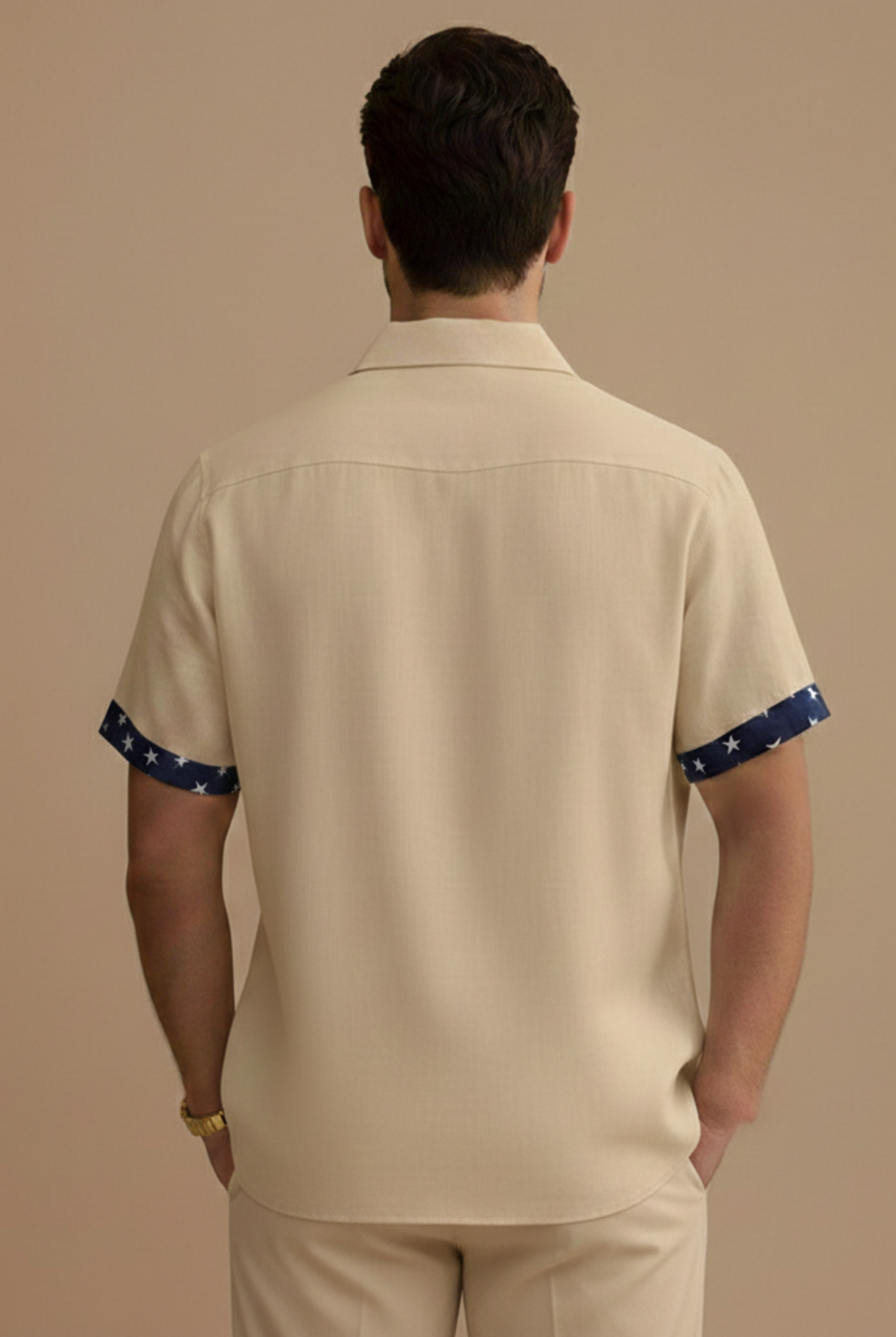 Men’s Short Sleeve Button-Up Shirt with Contrast Trim Details