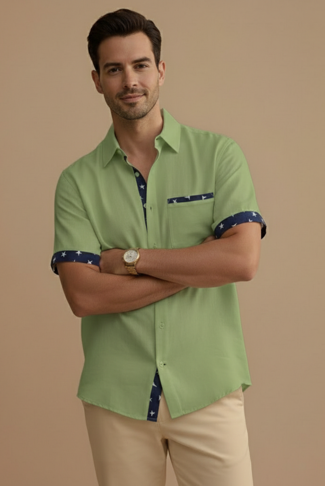 Men’s Short Sleeve Button-Up Shirt with Contrast Trim Details