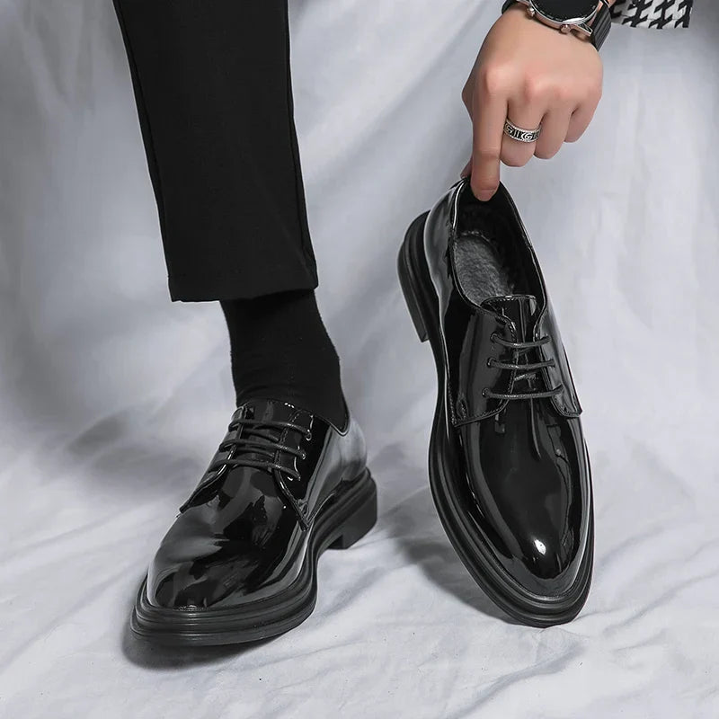 Men’s Lace-Up Derby Dress Shoes with Rounded Toe