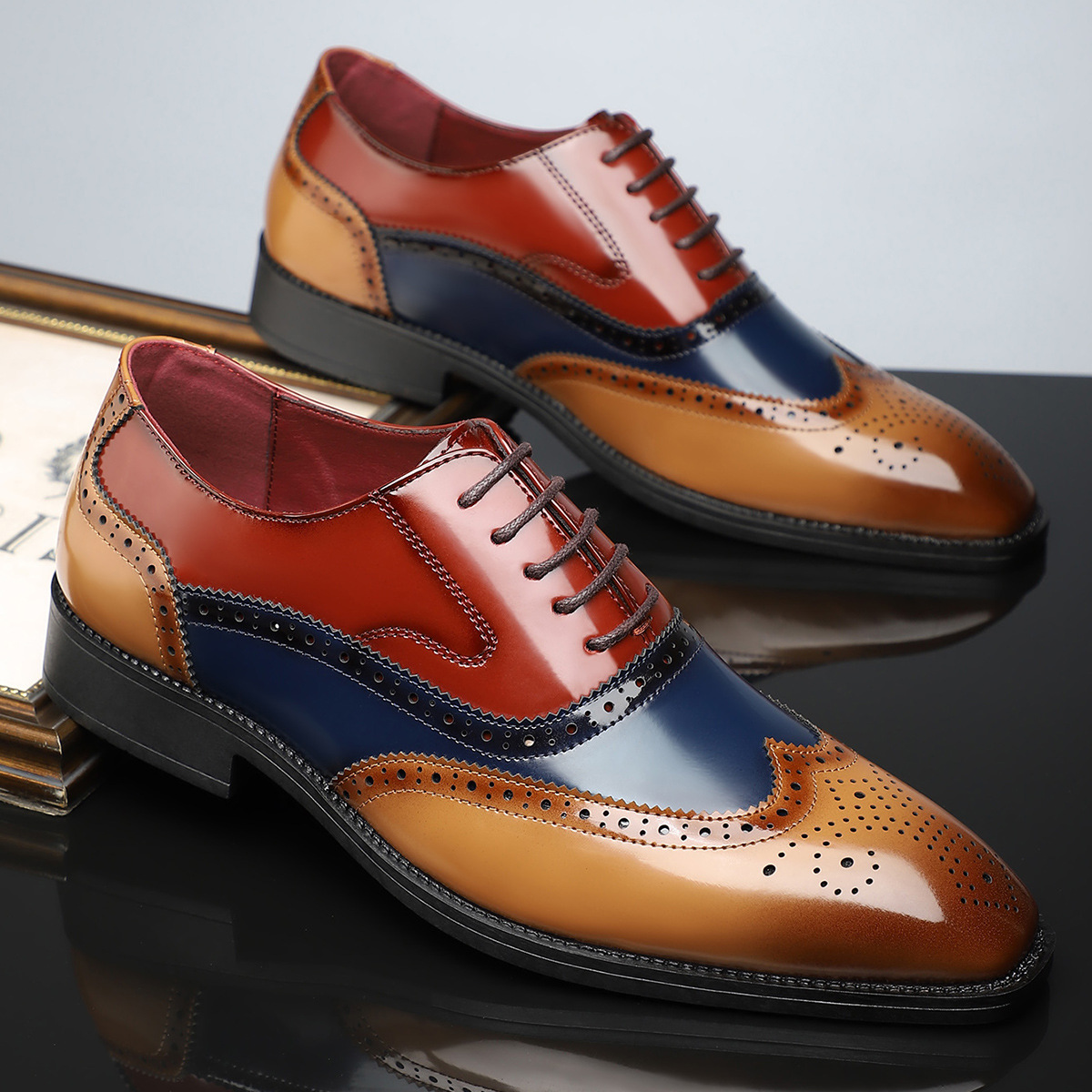 Men’s Lace-Up Brogue Dress Shoes with Wingtip Detailing