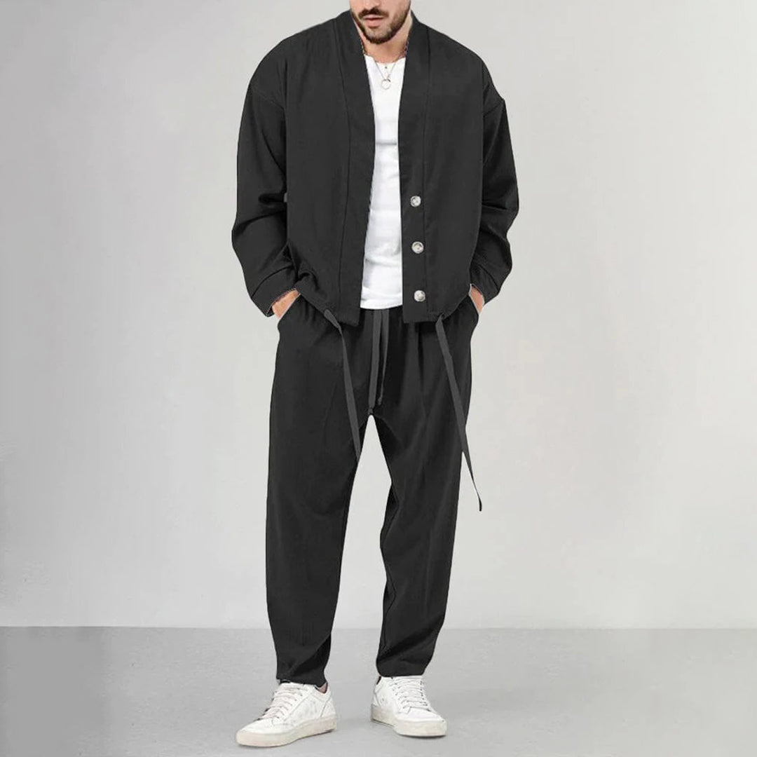Ensemble de deux pièces pour hommes avec chemise à boutons et joggers à cordon
