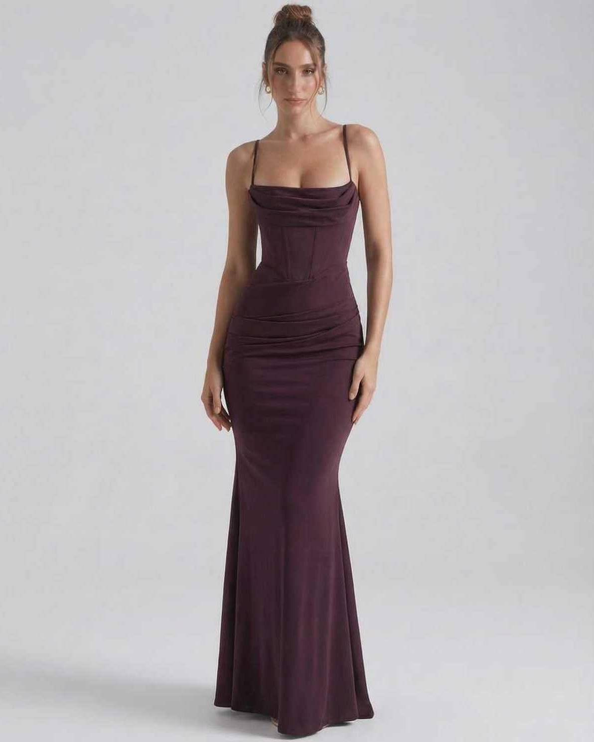 Robe maxi sirène à col cowl et bretelles spaghetti pour femmes