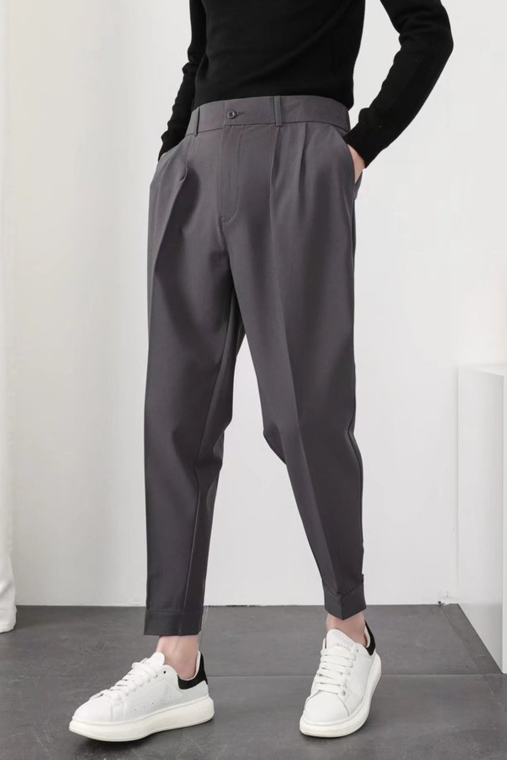 Men's High-Waisted Elastic Waist Tapered Cuffed Trousers