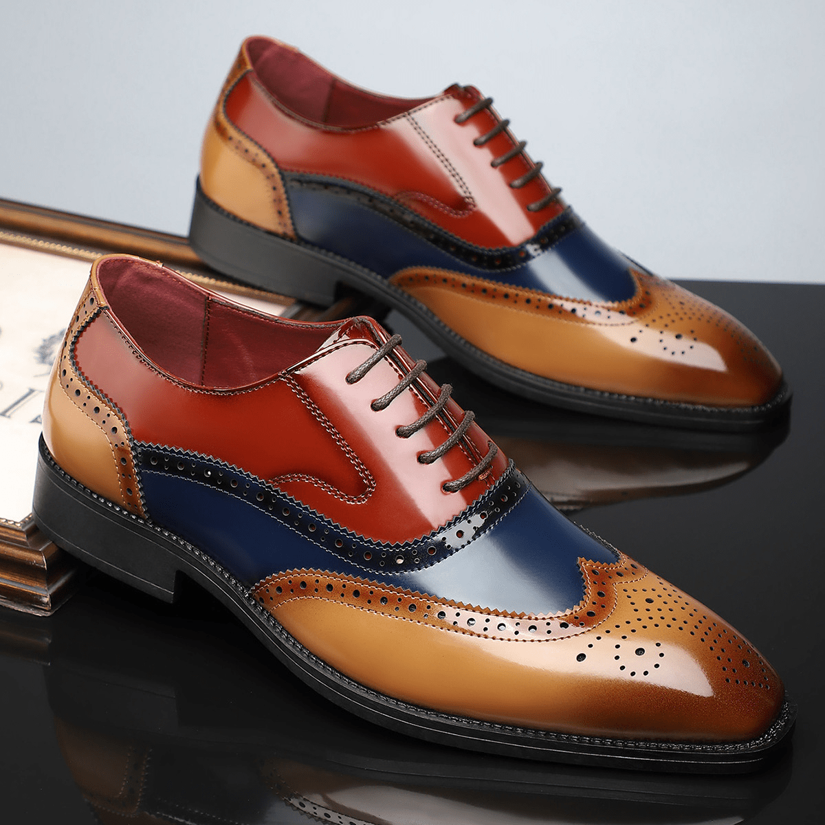 Men’s Lace - Up Brogue Dress Shoes with Wingtip Detailing