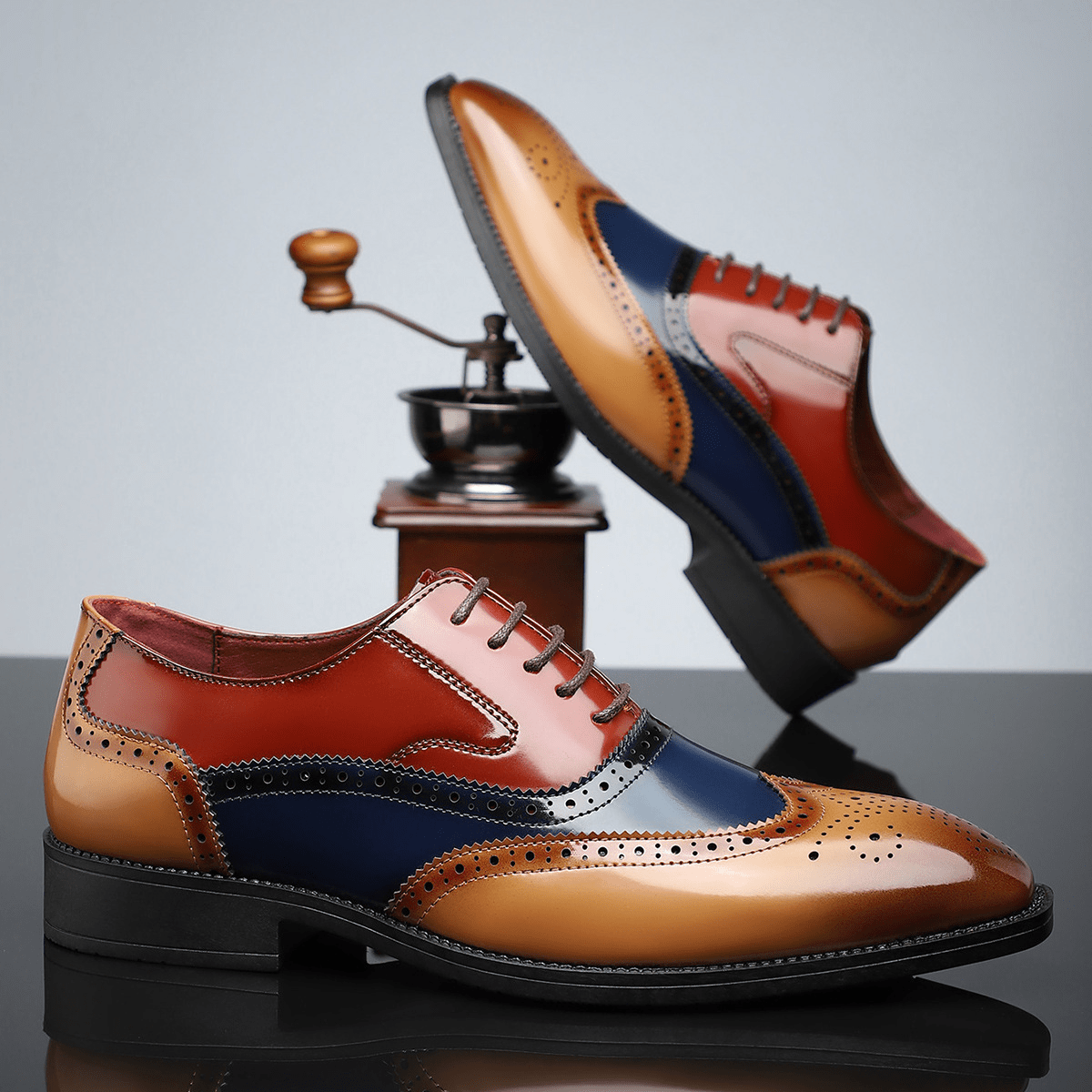 Men’s Lace - Up Brogue Dress Shoes with Wingtip Detailing