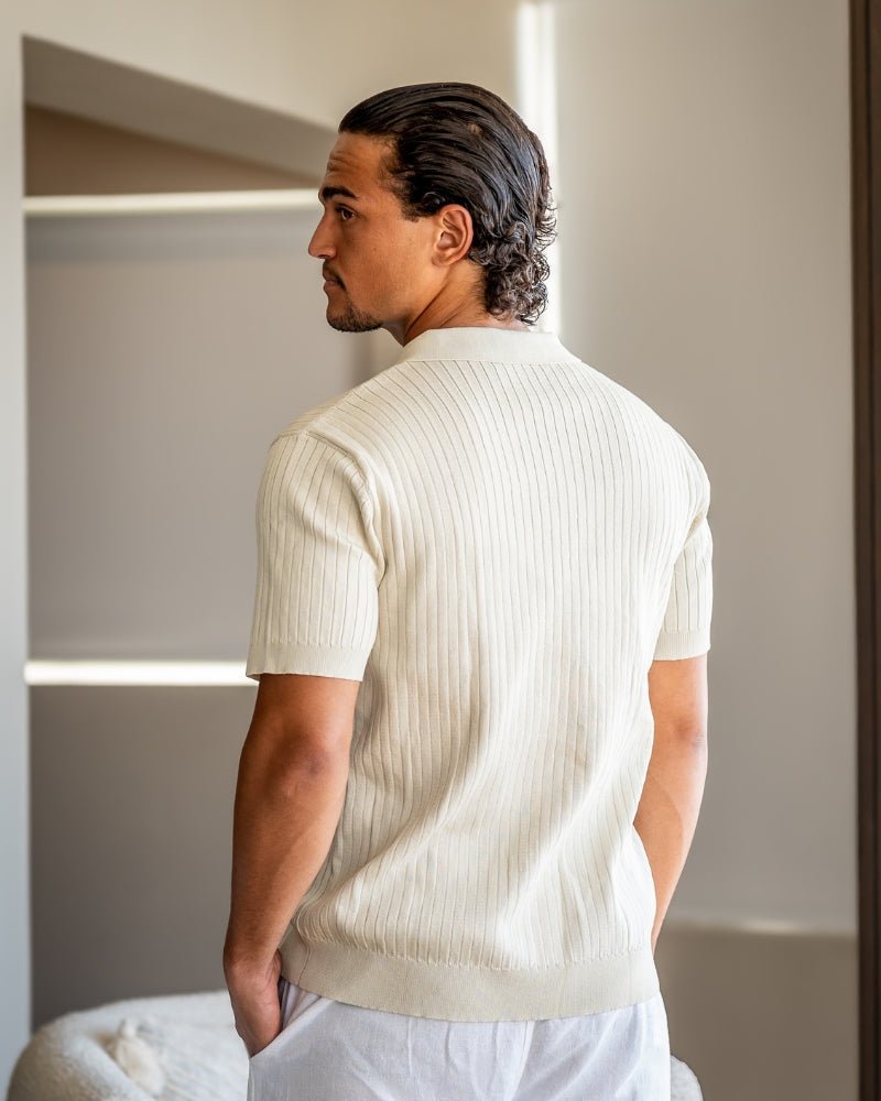Men’s Ribbed Short Sleeve Polo Shirt with Open Collar