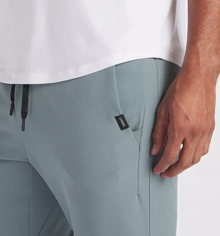 Men’s Tapered Pants with Side Pockets and Clean Front