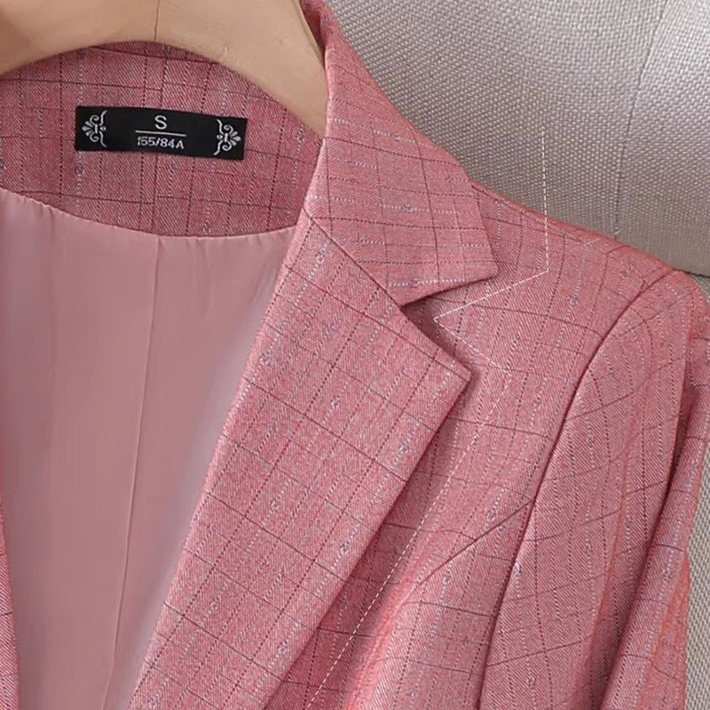 Women’s Long Sleeve Blazer with Notched Lapels and Grid Pattern