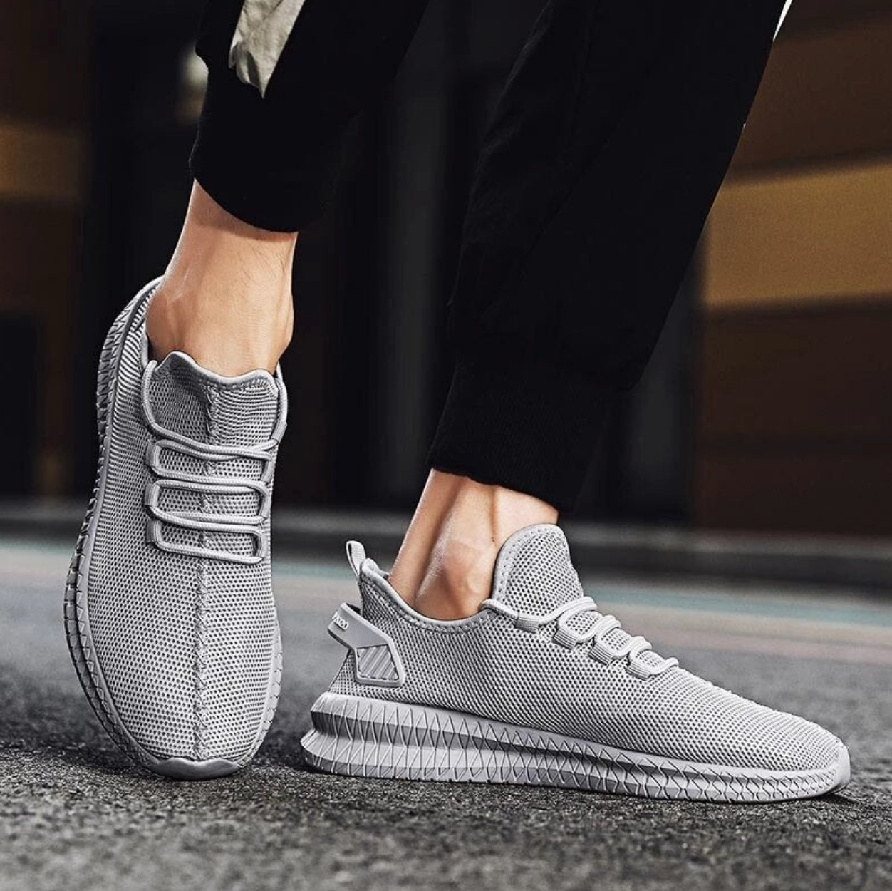 Men's Mesh Upper Lace-Up Athletic Sneakers