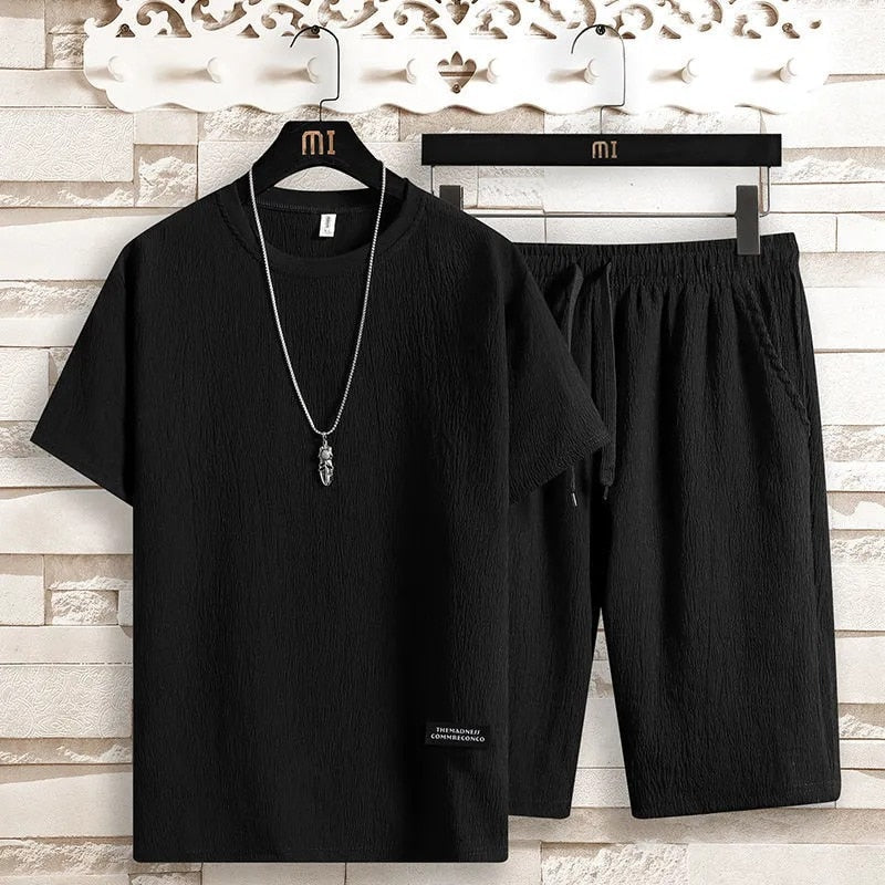 Men’s Minimal Summer Two-Piece Set – Short Sleeve Top and Relaxed Shorts