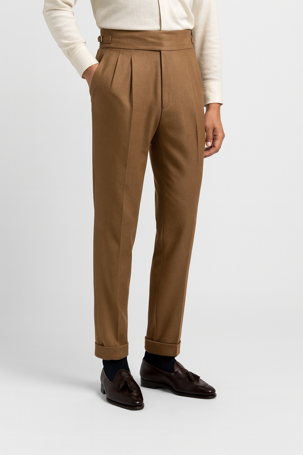 Men’s High-Waisted Pleated Pants – Tailored Fit with Side Adjusters and Cuffed Hem