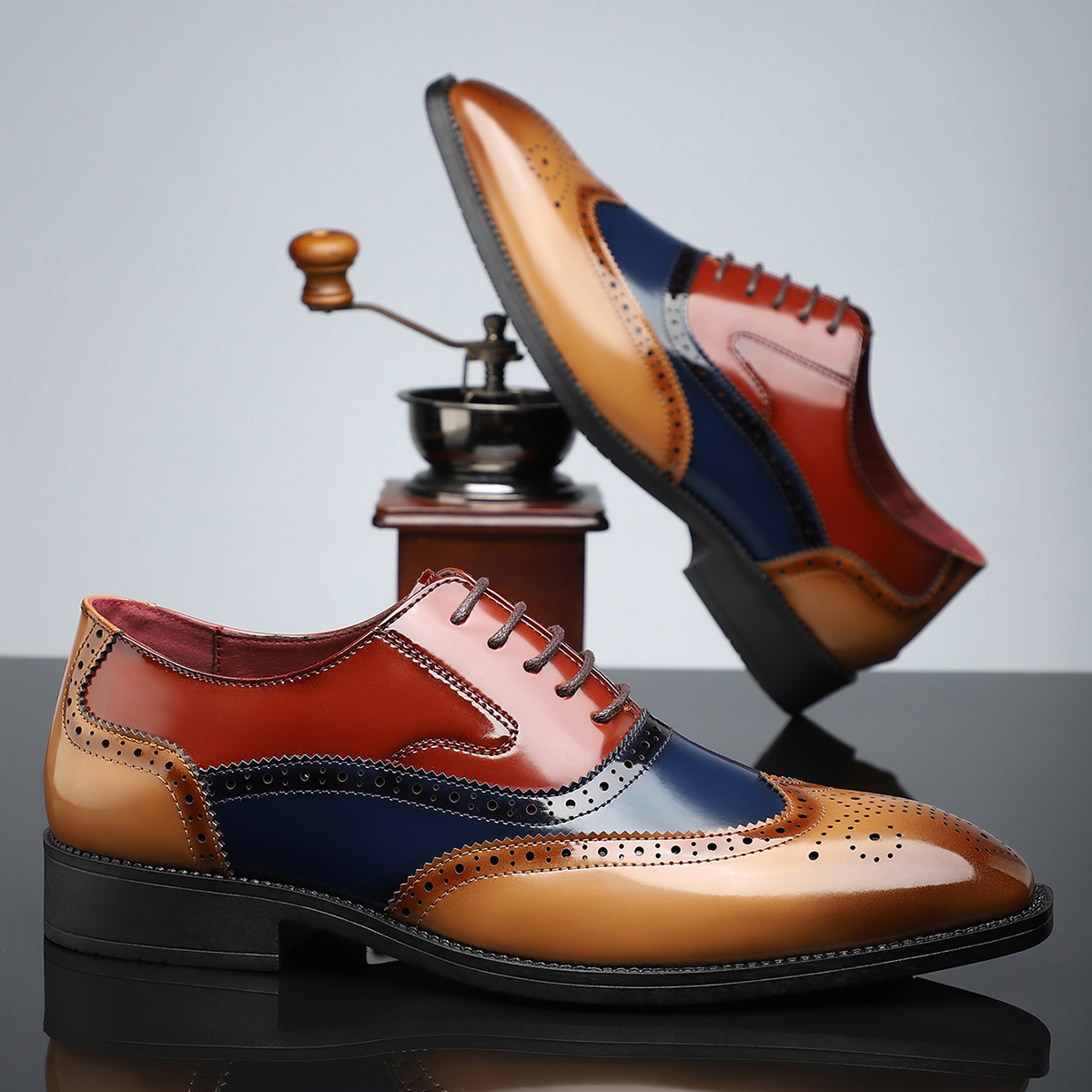 Men’s Lace-Up Brogue Dress Shoes with Wingtip Detailing