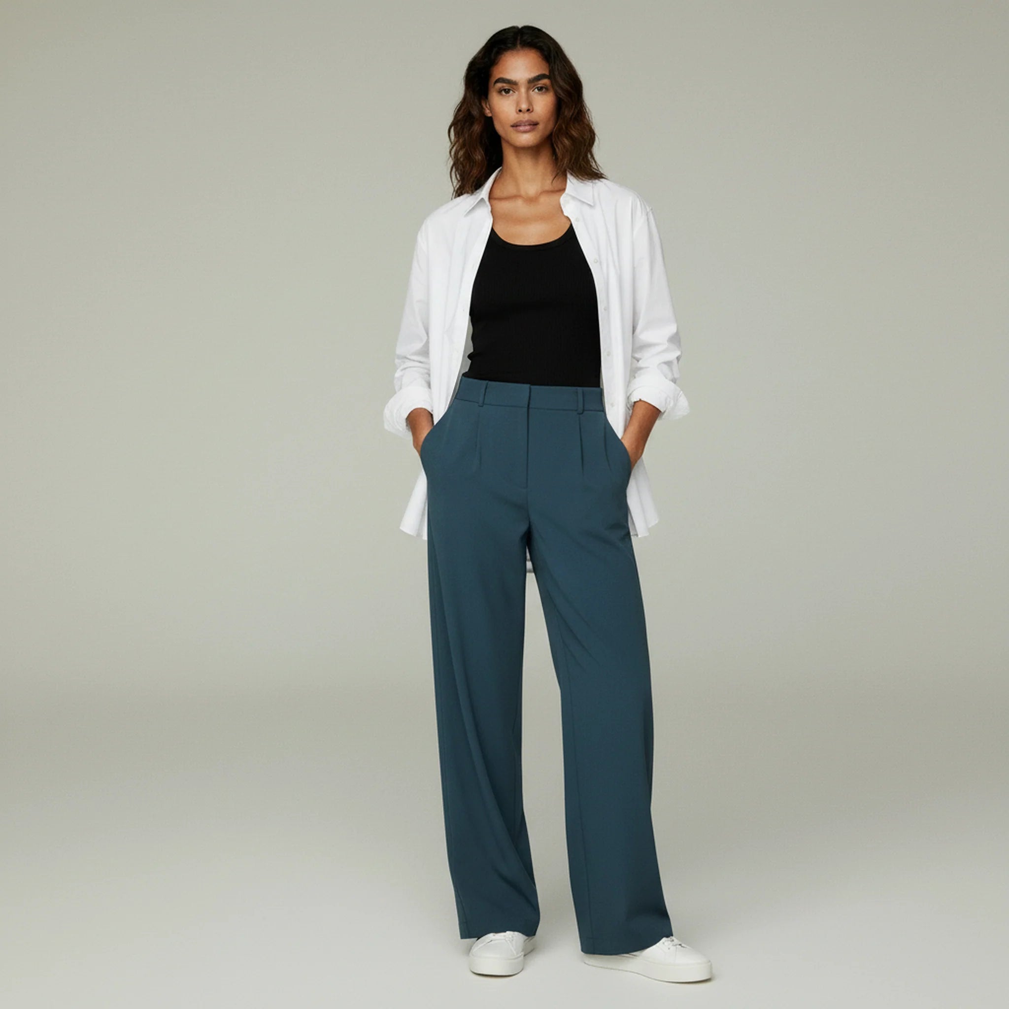 Women’s High-Waist Wide-Leg Pants with Front Pleats and Side Pockets