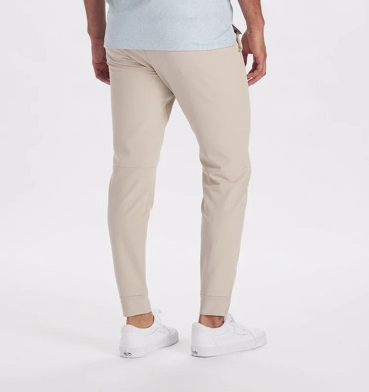 Men’s Tapered Pants with Side Pockets and Clean Front