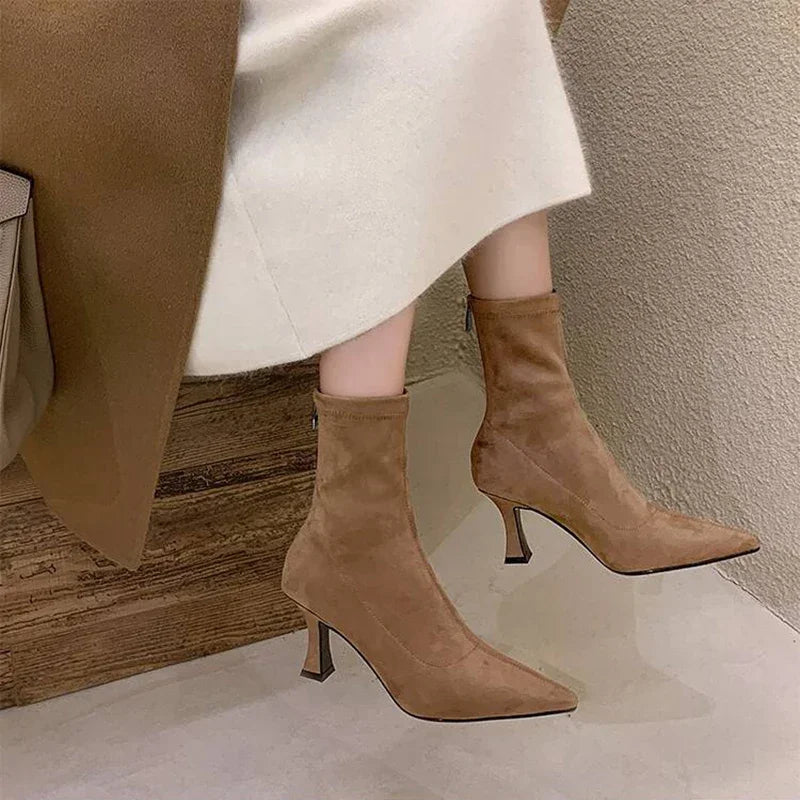 Women’s Pointed - Toe Ankle Boots with Sock - Style Shaft and Sculpted Heel